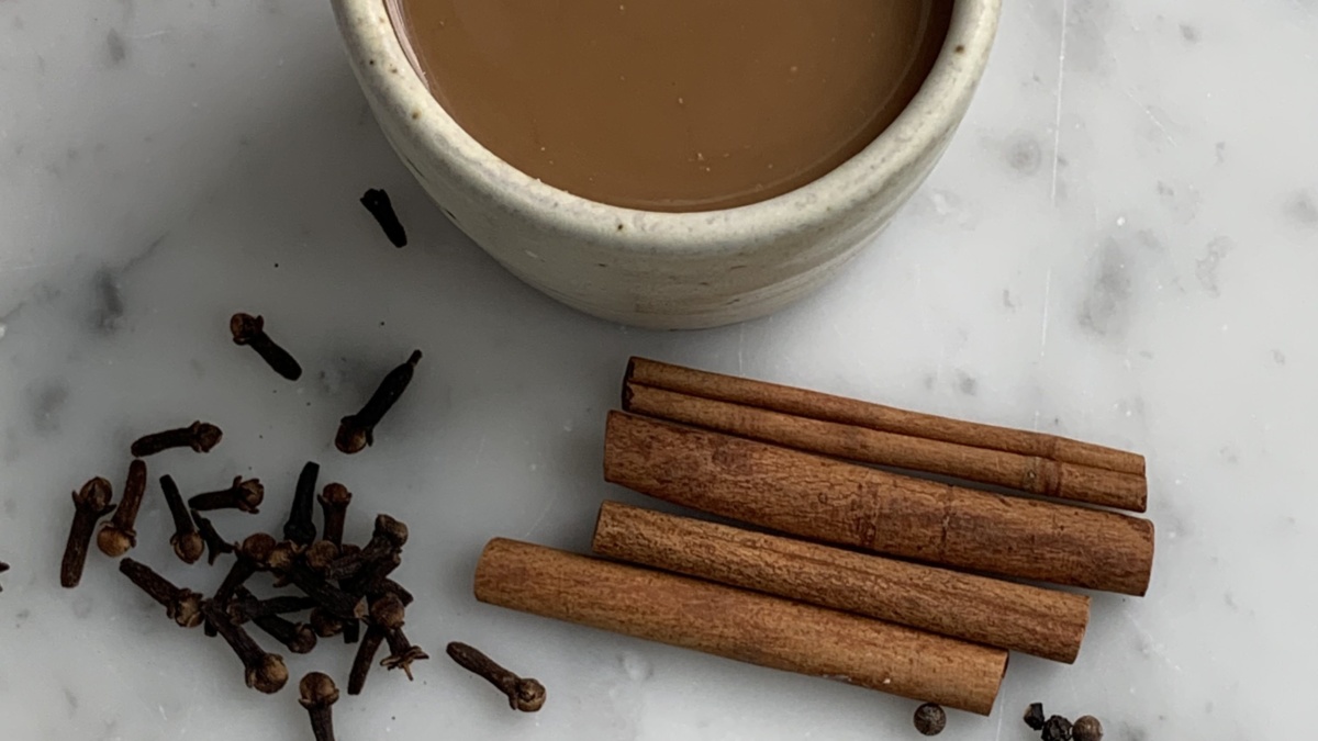 Renew: Spiced Chai Tea Latte with Almond Milk